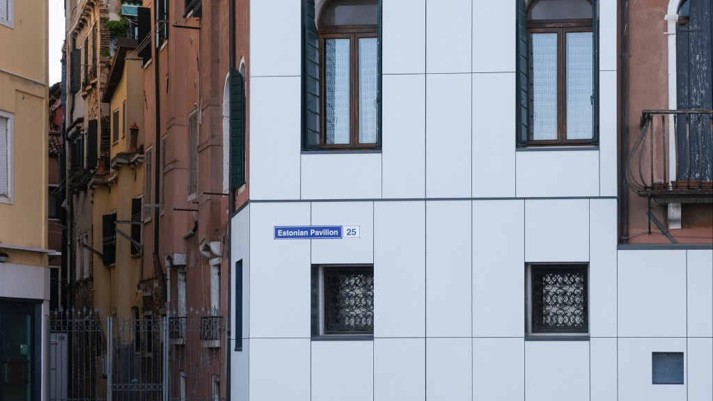 Eesti väljapanek 19. Veneetsia Arhitektuuribiennaalil (kuraatorid Keiti Lige, Elina Liiva, Helena Männa; korraldaja Kultuuriministeerium, kaaskorraldaja SA Eesti Arhitektuurimuuseum). Fotograaf: Joosep Kivimäe